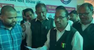 पंडितों की टारगेटिंग पर वकीलों में उबाल, राज्यपाल को भेजा ज्ञापन