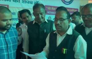 पंडितों की टारगेटिंग पर वकीलों में उबाल, राज्यपाल को भेजा ज्ञापन