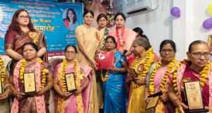 सेवानिवृत्त महिला शिक्षकों को किया गया सम्मानित