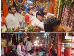 शक्तिपीठ कड़ा धाम में मां शीतला के दरबार में खेली गई भव्य फूलों की होली