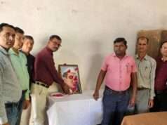 37वीं पुण्यतिथि पर पूर्व मुख्यमंत्री हेमवती नंदन बहुगुणा को दी श्रद्धांजलि