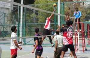 खेल महोत्सव में वॉलीबॉल, बैडमिंटन और क्रिकेट का हुआ सेमीफाइनल