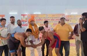 विधायक रमाशंकर पटेल ने कुश्ती प्रतियोगिता का किया शुभारंभ