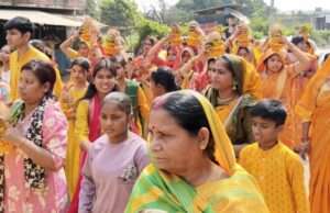 भव्य कलश यात्रा के साथ श्रीराम कथा का हुआ शुभारंभ