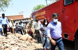 मंडलायुक्त, डीएम ने आदर्श कोल्ड स्टोरेज का निरीक्षण