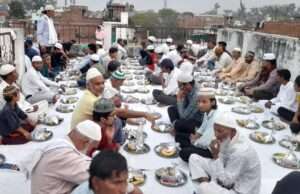 चकदोंदी में भव्य रोजा इफ्तार का आयोजन