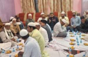 रमज़ान का 18 वाँ रोज़ा होने पर क्रिस्टल गार्डन में रोजेदारों के लिए इफ़्तार का आयोजन किया गया