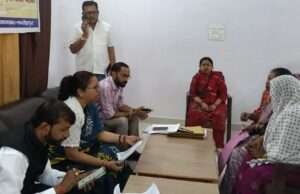 महिला आयोग सदस्य अंजू प्रजापति ने की जनसुनवाई, दिए कई निर्देश