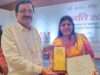 महिला दिवस पर कौशांबी की बालिका और नोडल मीना मंच को लखनऊ में मिला सम्मान