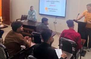 वाणिज्य के नए रुझानों पर क्विज प्रतियोगिता, अर्श अशरफ प्रथम