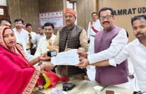 54 टी.बी. मुक्त ग्राम पंचायतों के ग्राम प्रधानों को किया गया सम्मानित