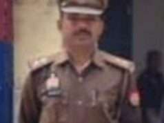 वर्दी का घमंड टूटा: रिश्वत मांगने वाले दरोगा पर मुकदमा दर्ज