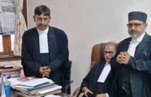 संघर्ष में योगदान के लिए अधिवक्ताओं का हुआ सम्मान