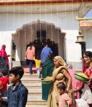 मां कात्यायनी की आराधना से मिलती है साहस और विजय: पं. रमेश तिवारी