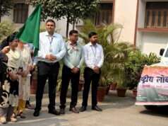 जनपद न्यायाधीश ने 14 मार्च को आयोजित होने वाली राष्ट्रीय लोक अदालत के प्रचार वाहन को हरी झंडी दिखाकर किया रवाना