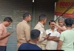 जारी बाजार में टायर की दुकान में चोरों ने ₹200000 का टायर उड़ाया