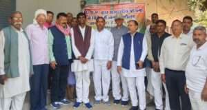 चक हिंनौंता, चकिया हिनोता, मुकुंदपुर सहित 13 गाँवो के किसानों को मिला आश्वासन, बिना उनकी सहमति के नहीं होगा जमीनों का अधिग्रहण