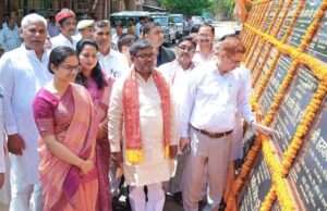 केन्द्रीय मंत्री हरदीप सिंह पुरी ने सोनभद्र में 100 विकास कार्यों का किया शिलान्यास