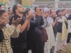 माहे रमज़ान के तीस रोज़े में से पंद्रह रोज़े हुए पूरे अब उल्टी गिनती शुरू