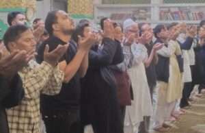 माहे रमज़ान के तीस रोज़े में से पंद्रह रोज़े हुए पूरे अब उल्टी गिनती शुरू