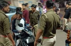 कर्नलगंज के भीड़भाड़ क्षेत्र से अवैध अतिक्रमण को सीसी टीम द्वारा हटाया गया