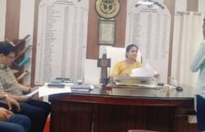 डीएम ने जनसुनवाई में 58 शिकायतों के त्वरित निस्तारण के दिए निर्देश