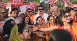 झांसी में ‘हिन्दू बेटी बचाओ संघर्ष समिति’ का ज्ञापन: सामाजिक सुरक्षा और कड़े कानूनों की उठी मांग”