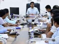 नगर निकायों की समीक्षा बैठक में डीएम सख्त, समयबद्ध और गुणवत्तापूर्ण कार्यों के दिए निर्देश