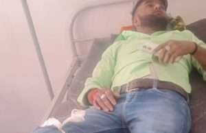 हीरागंज मोड़ पर बाइक-ट्रक टक्करः हादसे में दो लोग गंभीर घायल, एक का पैर फ्रैक्चर
