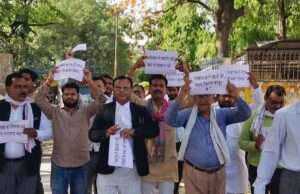 पटेल सेवा संस्थान ने राष्ट्रपति के नाम जिलाधिकारी को सौंपा ज्ञापन