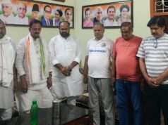 पूर्व मंत्री अरुण कुमार सिंह ‘मुन्ना’ को कांग्रेसियों ने दी श्रद्धांजलि, 2 मिनट का रखा मौन