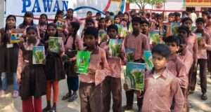 एक्स्पोजर विजिट के लिए छात्र-छात्राएं पहुंचे आईआईसीटी