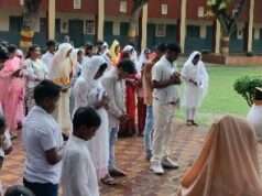 मानव जाति से परमेश्वर के अपार प्रेम को दर्शाता है गुड फ्राइडेःफादर आनंद