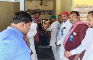 सेक्टरवार कार्यक्रमों के साथ सपा ने मनाई बाबा साहब की जयंती, देर रात तक चले आयोजन