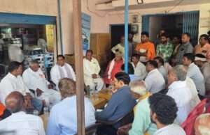 गढ़ई नदी पर बन रहे पुल की ऊंचाई को लेकर किसानों में आक्रोश, मुख्यमंत्री से मिलेंगे दोनों विधायक