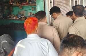 बाइक मिस्त्री ने संदिग्ध दशा में फांसी के फंदे से झूलकर की आत्महत्या