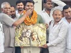 चौधरी राजेश यादव ने शिवम सिंह यादव को किया सम्मानित