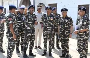 इंडो-नेपाल बॉर्डर पर सुरक्षा का नया ब्लूप्रिंट तैयार, पैदल गश्त कर किया निरीक्षण