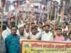 शिक्षकों ने मशाल जुलूस निकालकर टेट का किया विरोध