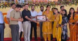 बलरामपुर महोत्सव का प्रथम दिवस रहा मनमोहक