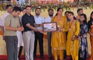 बलरामपुर महोत्सव का प्रथम दिवस रहा मनमोहक