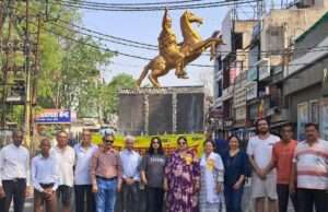 रानी लक्ष्मीबाई की जन्म की तिथि पर दी उन्नीस की मासिक सलामी