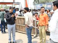 पेट्रोल पंपों का जिलाधिकारी ने किया निरीक्षण, अफवाहों से बचने और सुचारु आपूर्ति के दिए निर्देश