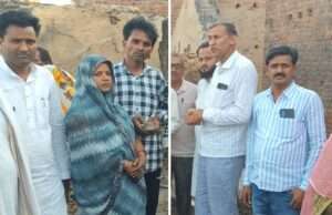आग पीड़ितों के बीच पहुंची इंसानियत पूरेसेवकी गांव में तीन परिवारों को ₹1.50 लाख की मदद
