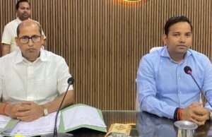 समयबद्ध एवं गुणवत्तापूर्ण कार्य न होने पर होगी कार्रवाईःडीएम