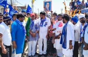 कोरांव में निकाली गई जय भीम शोभायात्रा में हजारों लोगों ने की भागीदारी