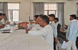 संपूर्ण समाधान दिवस कोरांव में आई 292 शिकायतों में 12 का हुआ निस्तारण