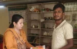 7 कीटनाशक विक्रेताओं की दुकानों पर छापेमारी