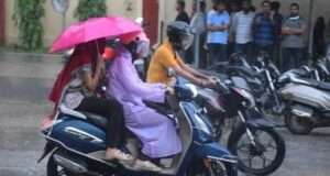 वाराणसी में बारिश से मौसम हुआ खुशनुमा, तेज हवाओं से किसान हुए हलकान