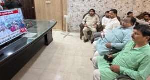 बिंदकी में भाजपा कार्यकर्ताओं ने सुना मन की बात का 133वां एपिसोड